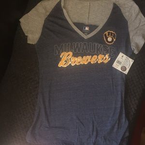 Milwaukee Brewers licensed Women’s T-shirt size M